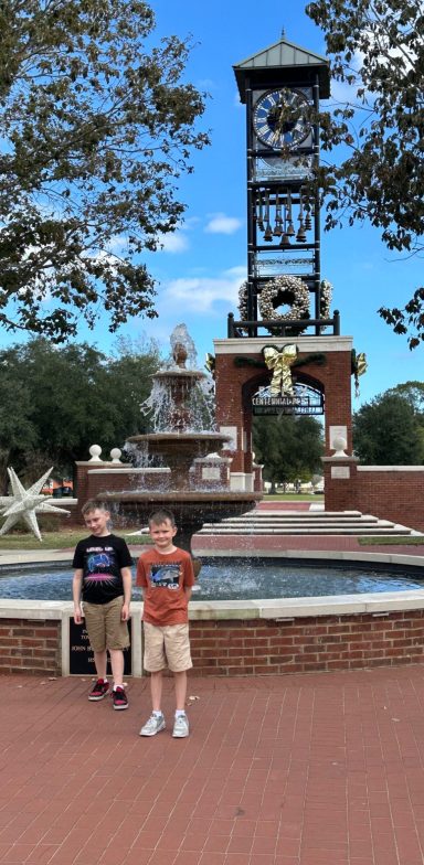 Foley Centennial Plaza | Hilbun Pest Control Family enjoying Foley Centennial Plaza in Foley, Alabama.